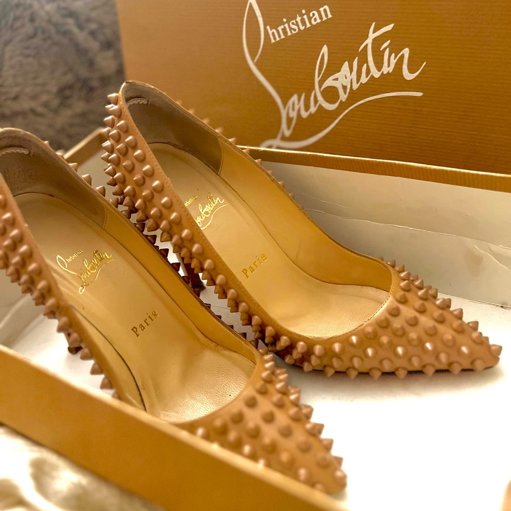 LAST CALL, CLOSET CLOSING Christian Louboutin Spiked Pigalle 100mm Pumps